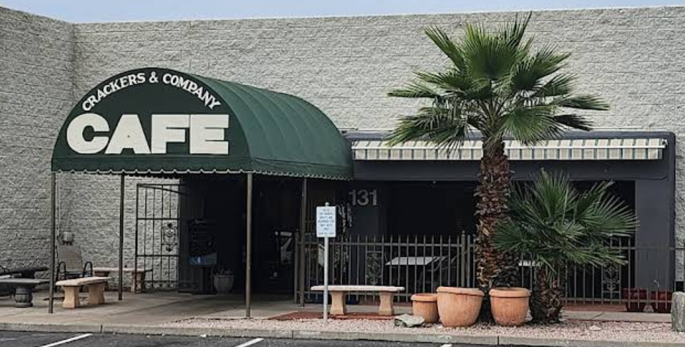 photo of entrance to cracker's cafe
